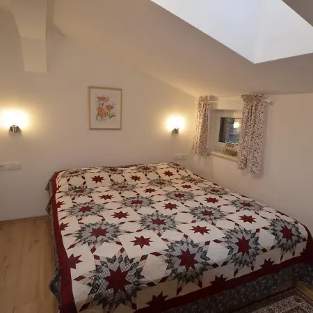 Haus Lercher Apartment