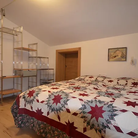 Haus Lercher *