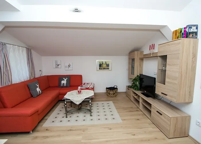 شقة هاوس ليرتشير